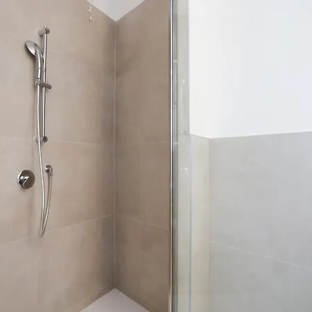 Apartment Rifugio Di Comfort Con Cucina E Letto Queen Size Maso